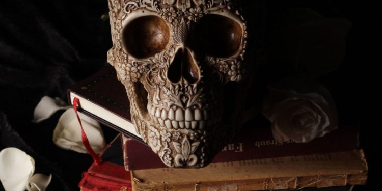 Un estudio de la calavera, o la fascinación por la muerte
