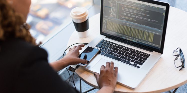 Hablar de liderazgo femenino atrasa