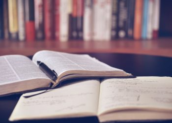 Los errores de la biblia y algunos versos satánicos