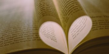 El silencioso trabajo del corrector de textos