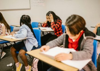 La educación y el dilema de pagar el mínimo de la tarjeta de crédito