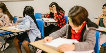 La educación y el dilema de pagar el mínimo de la tarjeta de crédito