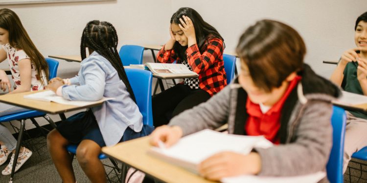 La educación y el dilema de pagar el mínimo de la tarjeta de crédito